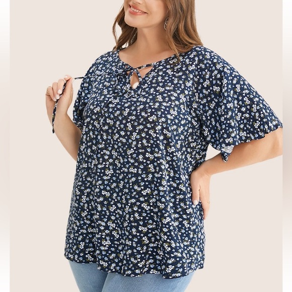 BloomChic Plus Size XL Ditsy Floral Ruffle Sleeve Tie Neck Blouse us14-16 - Picture 3 of 5